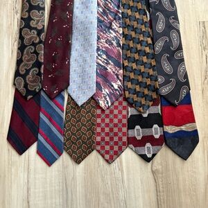 Assorted Lot of 12 Men’s Neck Ties Silk Various Brands, Colors, & Styles 57-59”